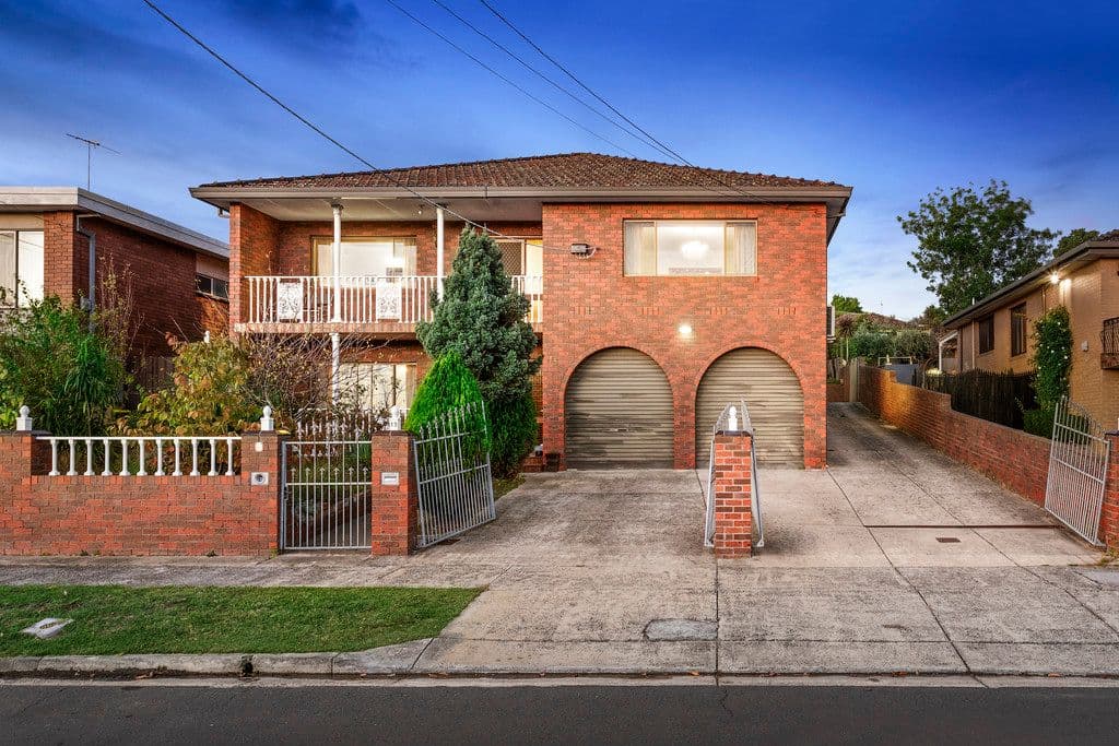 13 Cabena Crescent, Chadstone VIC 3148, Chadstone - Image 1