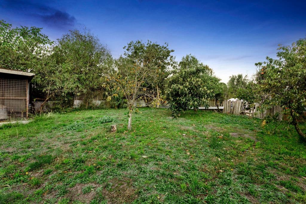 13 Cabena Crescent, Chadstone VIC 3148, Chadstone - Thumbnail 8