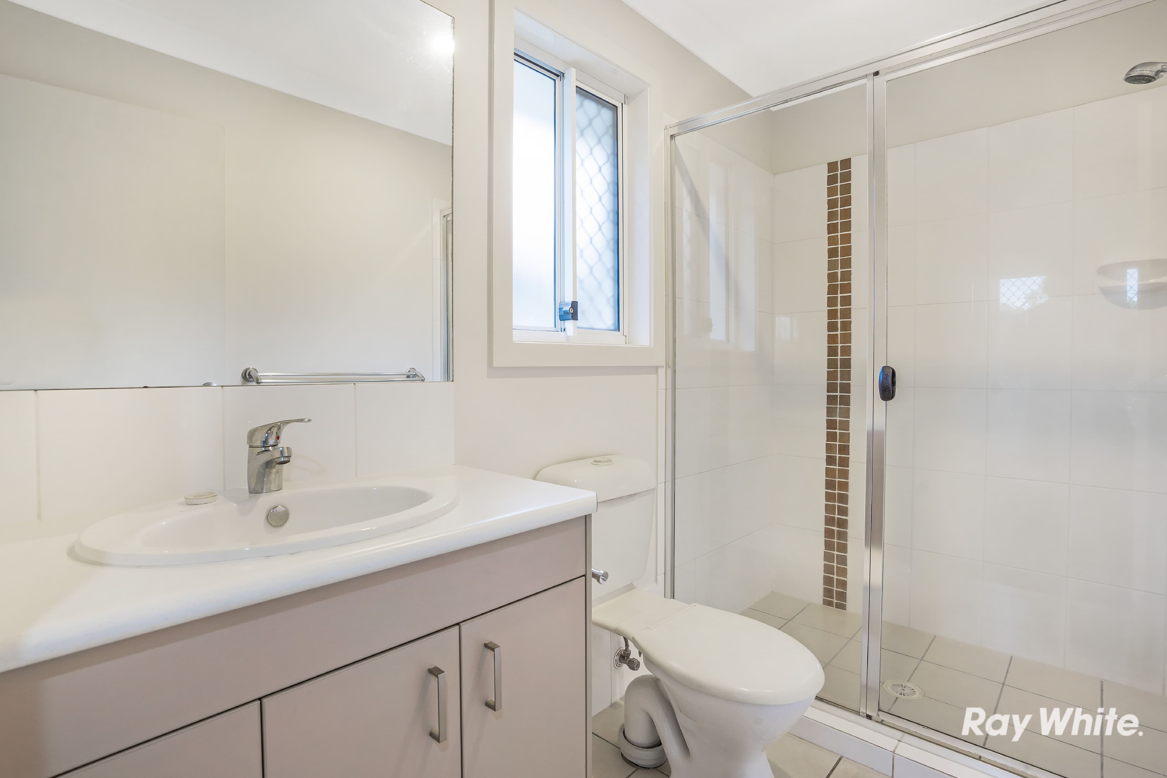 5 Kenilworth Crescent, Waterford QLD 4133, Waterford - Thumbnail 4