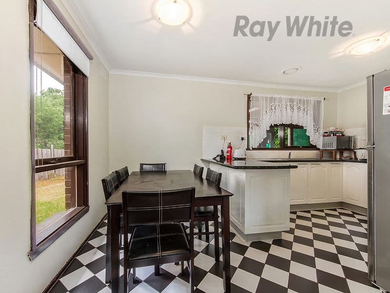 41 Charlbury Grove, St Albans VIC 3021, St Albans - Thumbnail 3