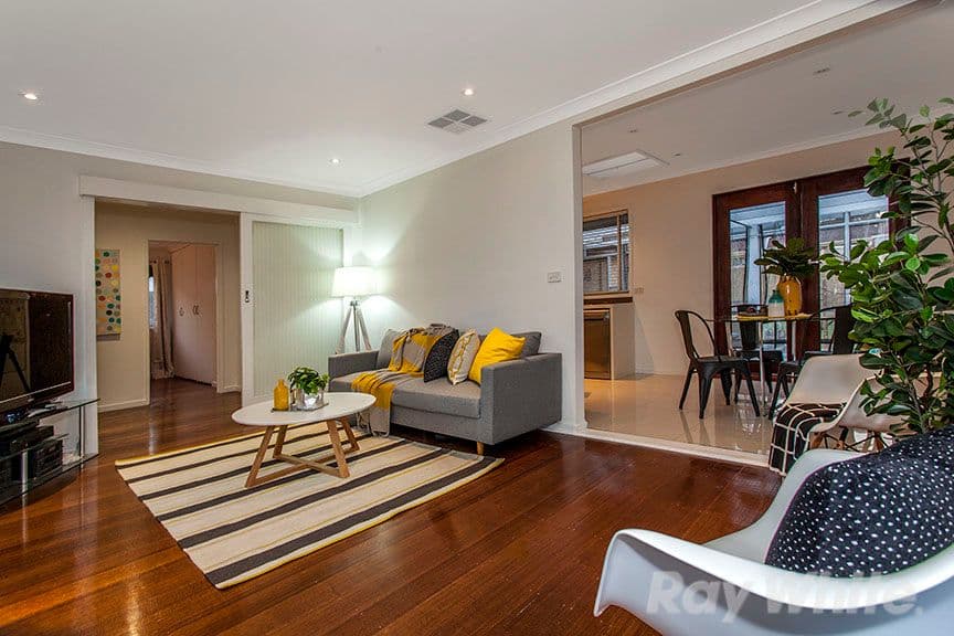 13 Cornwall Avenue, Keysborough VIC 3173, Keysborough - Thumbnail 3