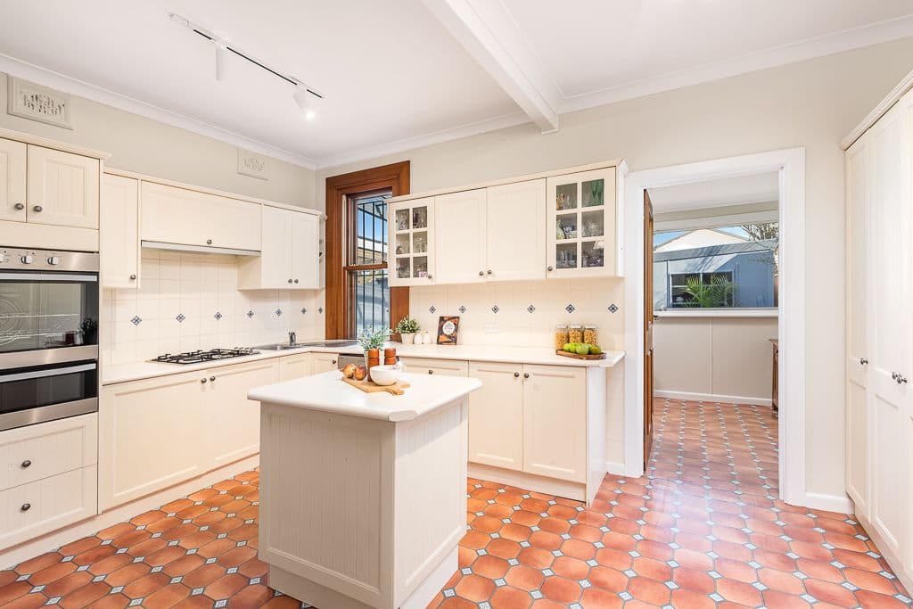 17 Myrtle Street, Stanmore - Thumbnail 5