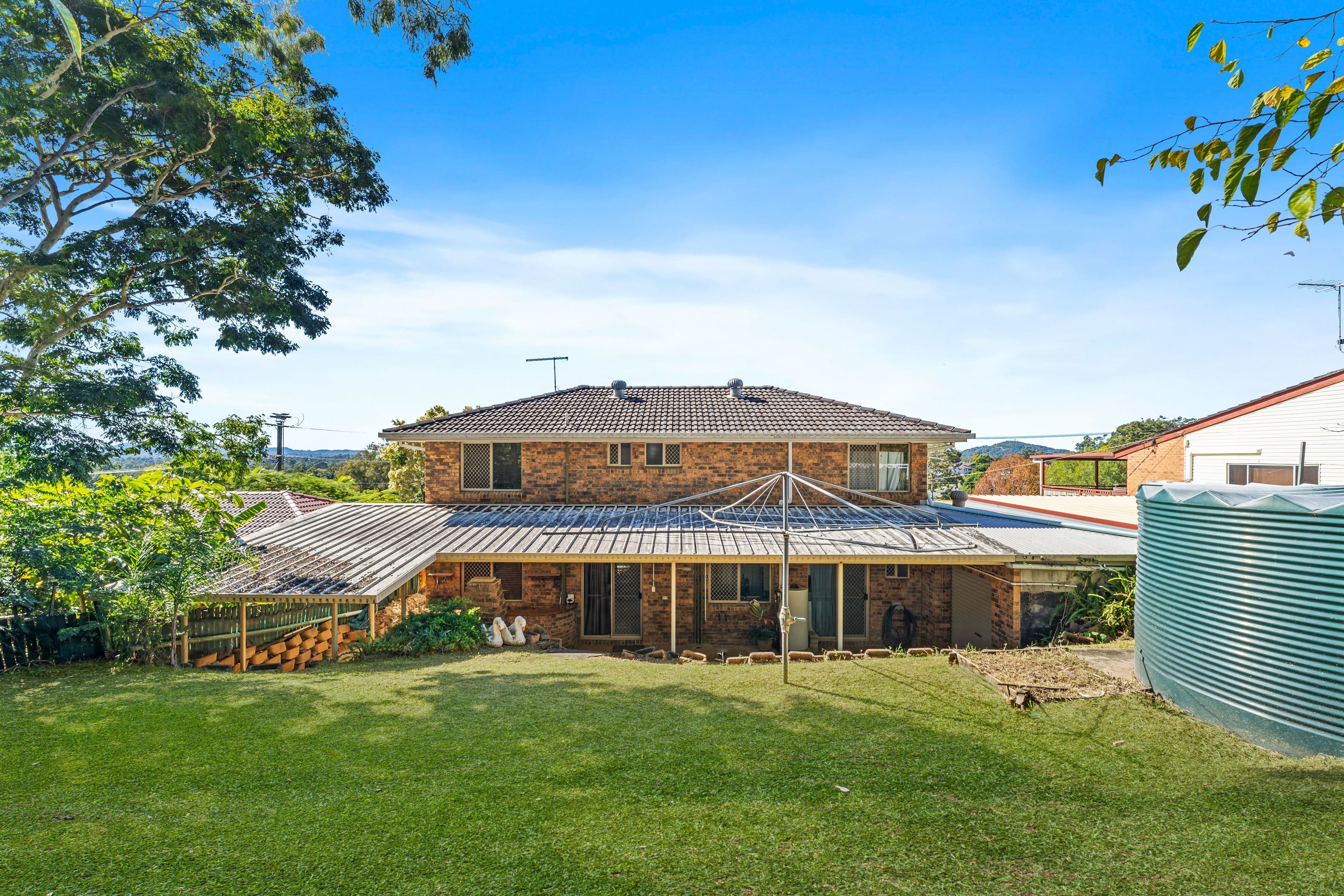 28 Louis Street, Beenleigh QLD 4207, Beenleigh - Thumbnail 2