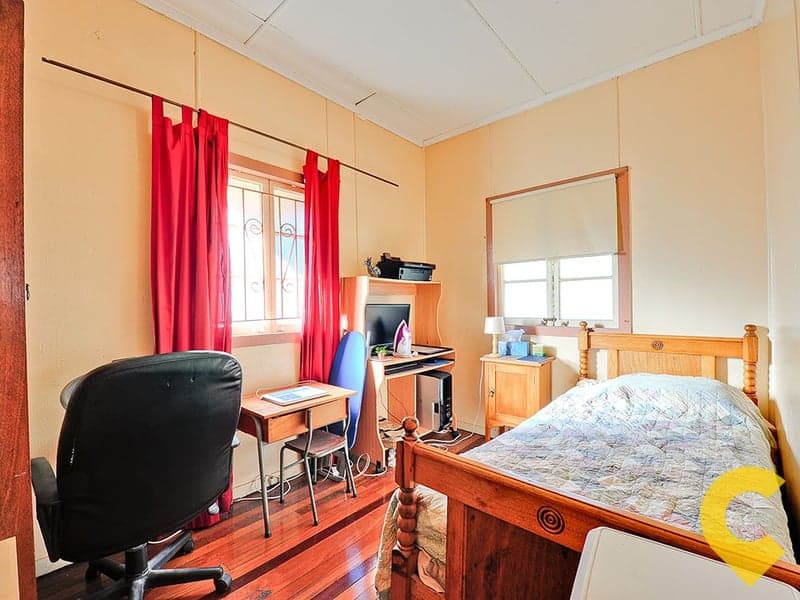 76 Samford Road, Alderley - Thumbnail 3