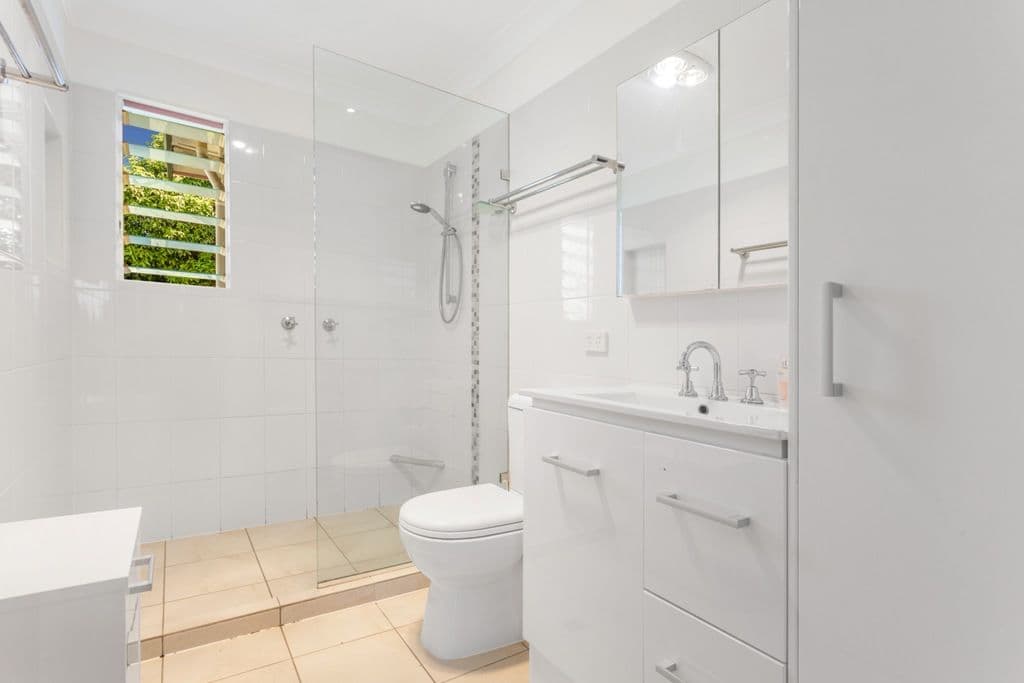 22 Ansford Street, Stafford Heights QLD 4053, Stafford Heights - Thumbnail 2