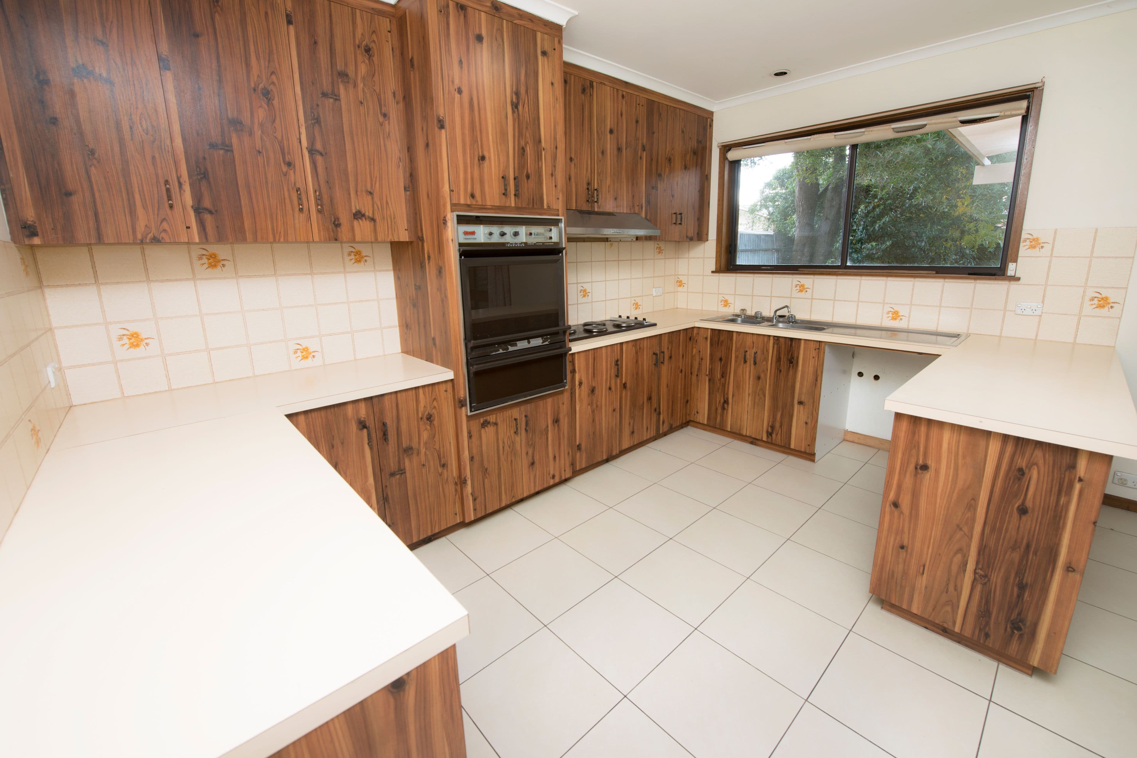 14 Nowie Street, Swan Hill VIC 3585, Swan Hill - Thumbnail 2
