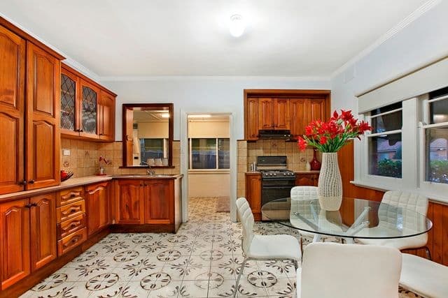 53 Thackeray Road, RESERVOIR VIC 3073, Reservoir - Thumbnail 4