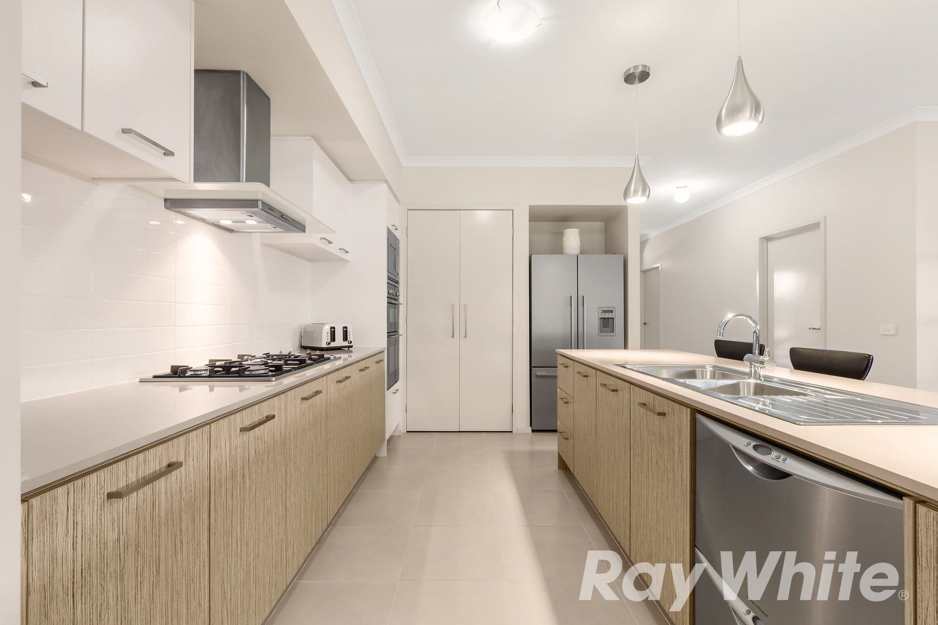 12 Callaway Crescent, Mernda VIC 3754, Mernda - Thumbnail 3