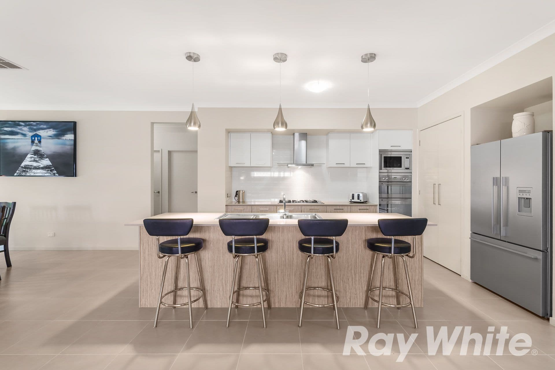 12 Callaway Crescent, Mernda VIC 3754, Mernda - Thumbnail 4