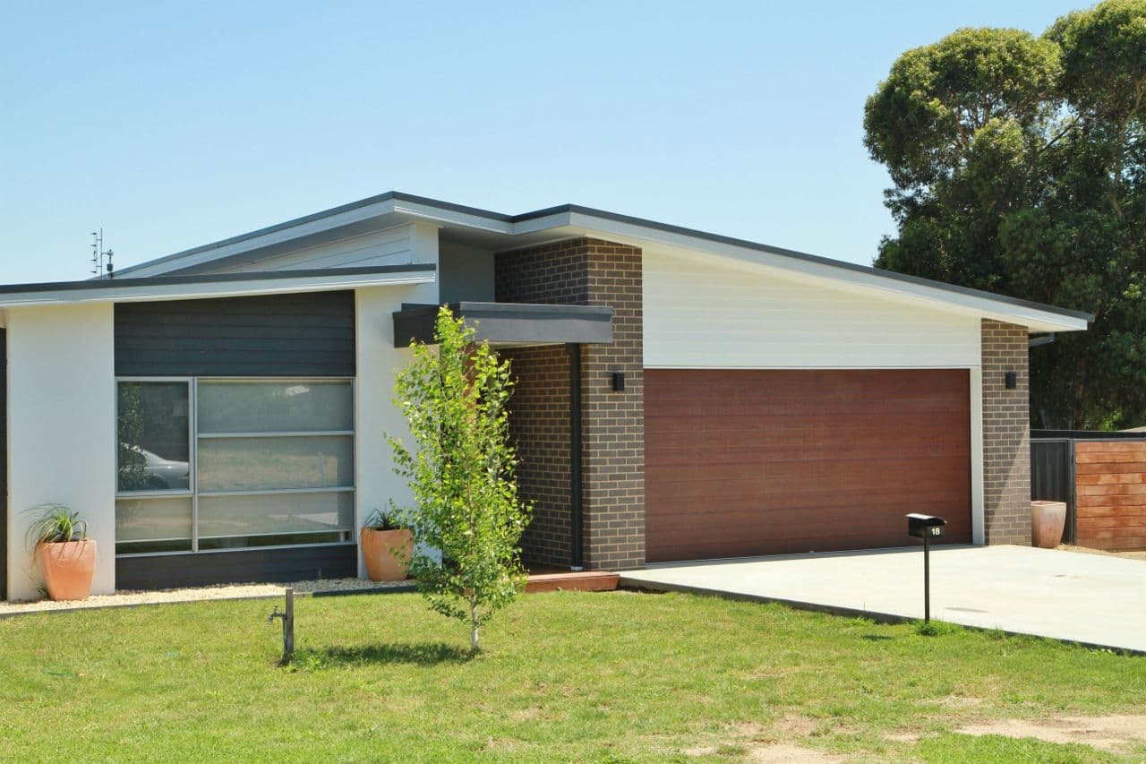 18 Marshall Crescent, Heathcote VIC 3523, Heathcote - Thumbnail 2
