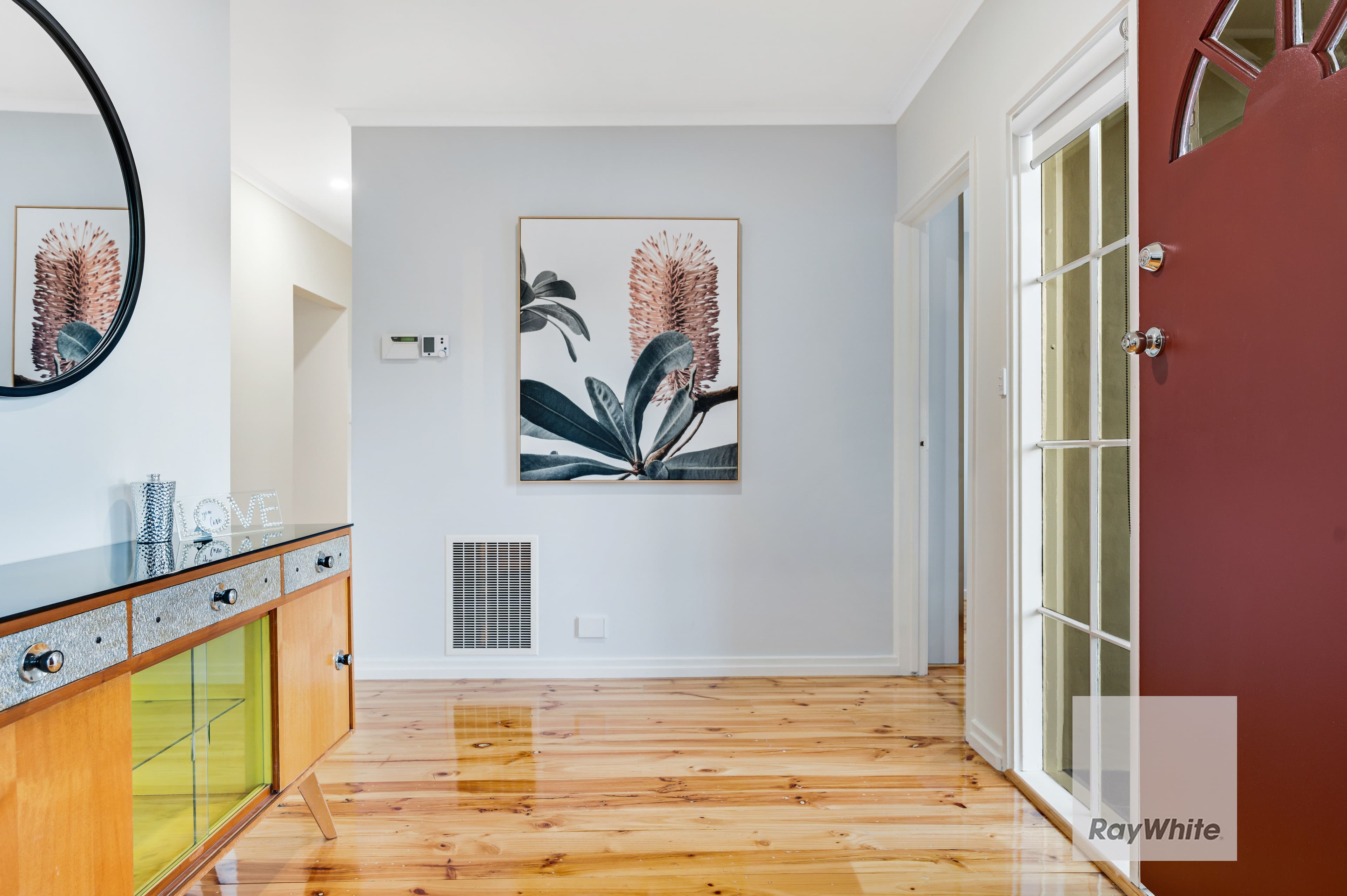 7 Barclay Close, Gladstone Park VIC 3043, Gladstone Park - Thumbnail 2