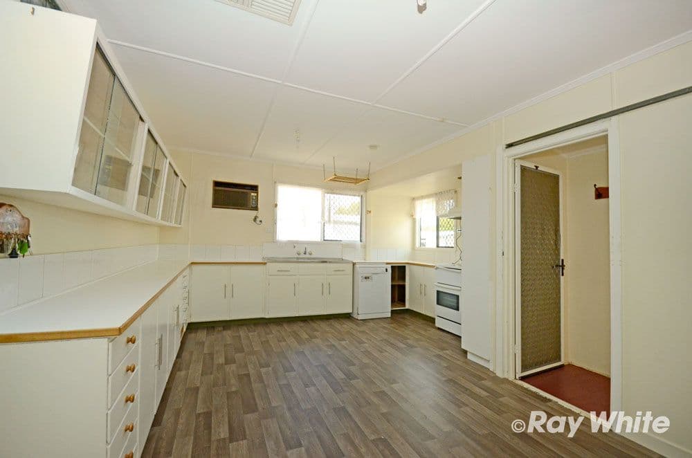 2 Manton Street, Biloela QLD 4715, Biloela - Thumbnail 5
