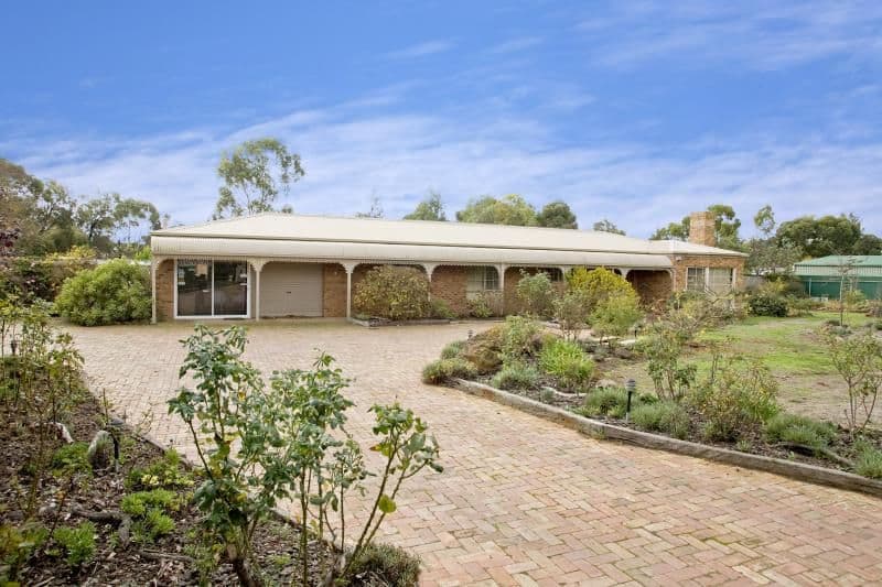 30 Buckingham Street, LARA VIC 3212, Lara - Image 1