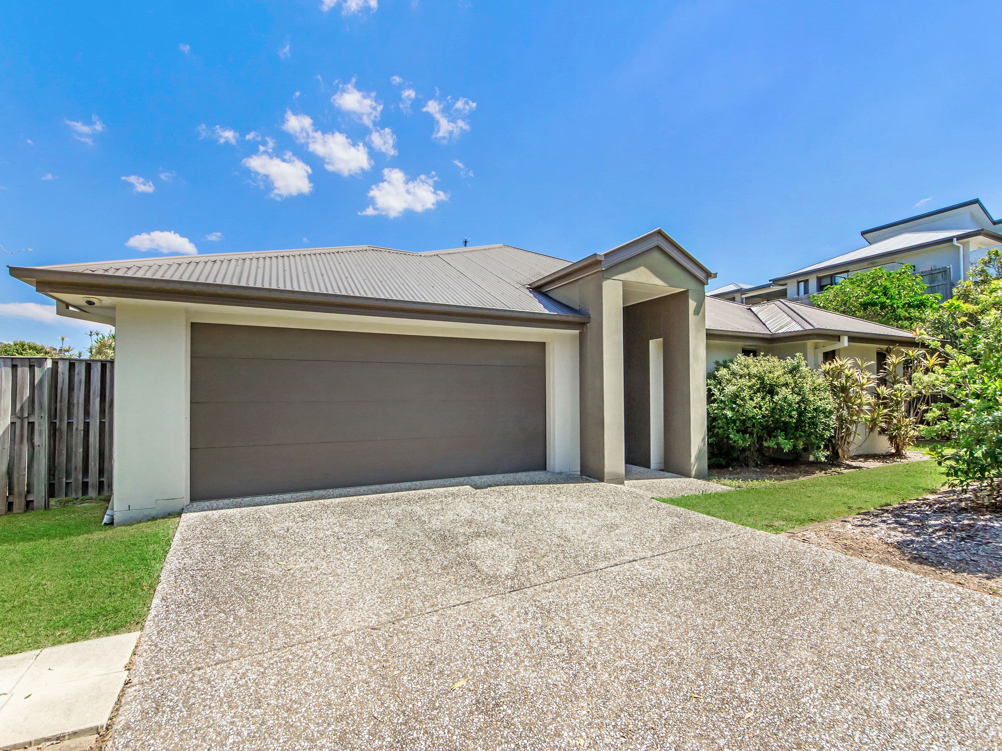 12 Torrington Street, Upper Coomera QLD 4209, Upper Coomera - Thumbnail 2