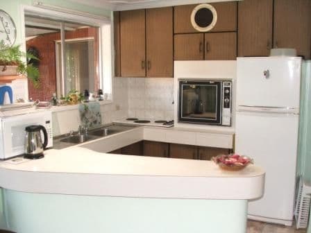 4 Grevillea Crescent, GREYSTANES NSW 2145, Greystanes - Thumbnail 2