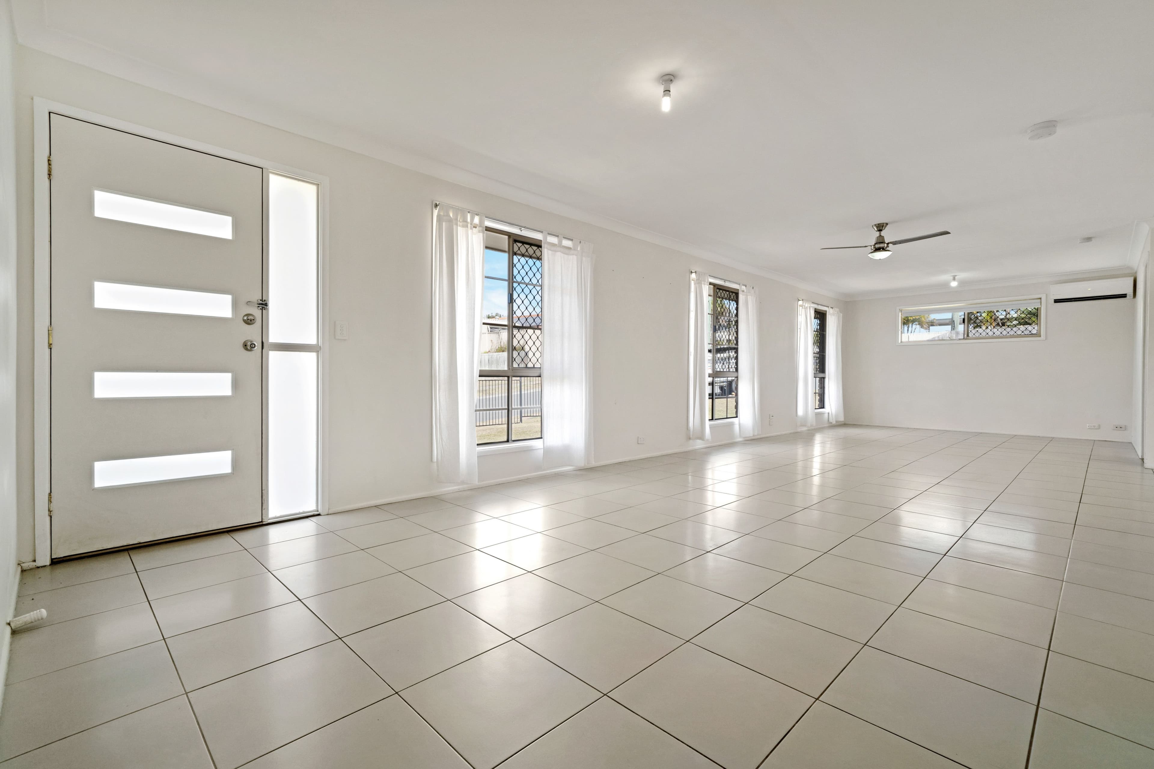 11 Evenwood Street, Daisy Hill QLD 4127, Daisy Hill - Thumbnail 2