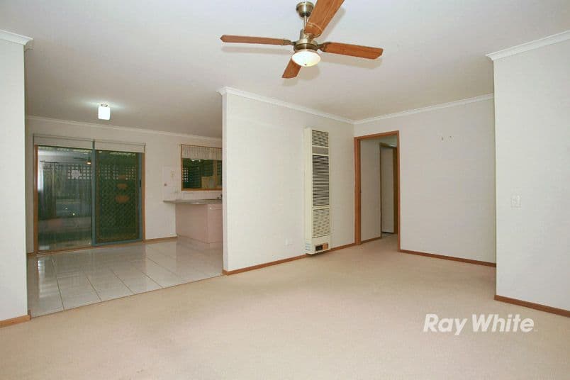 153 Monahans Road, CRANBOURNE WEST VIC 3977, Cranbourne West - Thumbnail 3
