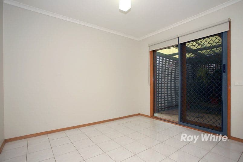 153 Monahans Road, CRANBOURNE WEST VIC 3977, Cranbourne West - Thumbnail 6