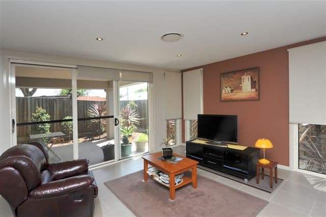 Unit 4, 223 Mackenzie Street, CENTENARY HEIGHTS QLD 4350, Centenary Heights - Thumbnail 3