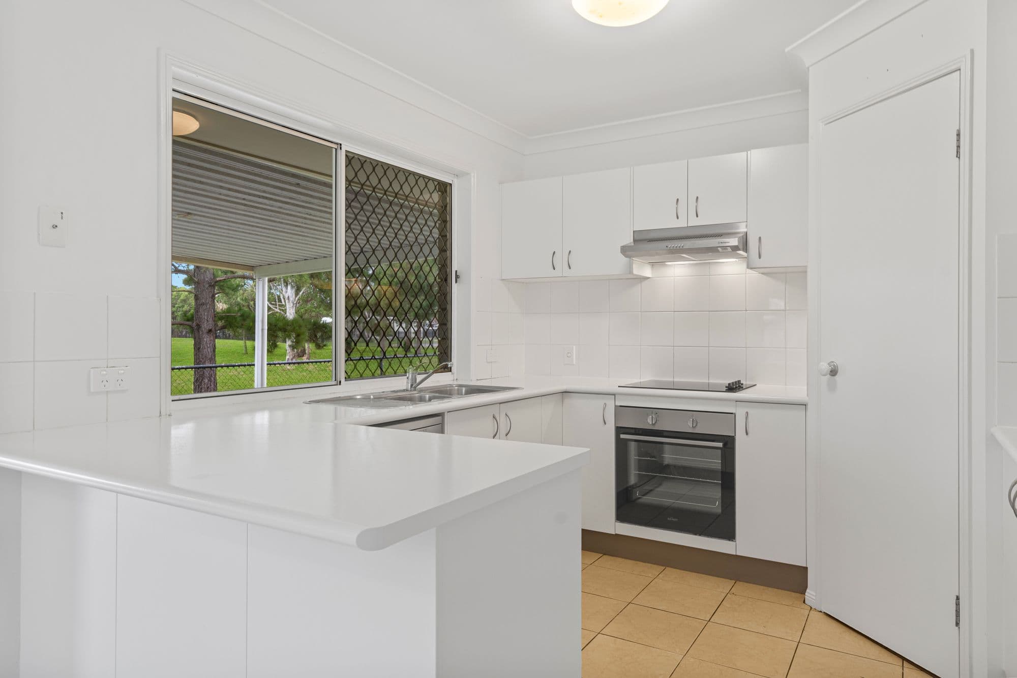 2 Lifestyle Close, Waterford West QLD 4133, Waterford West - Thumbnail 3