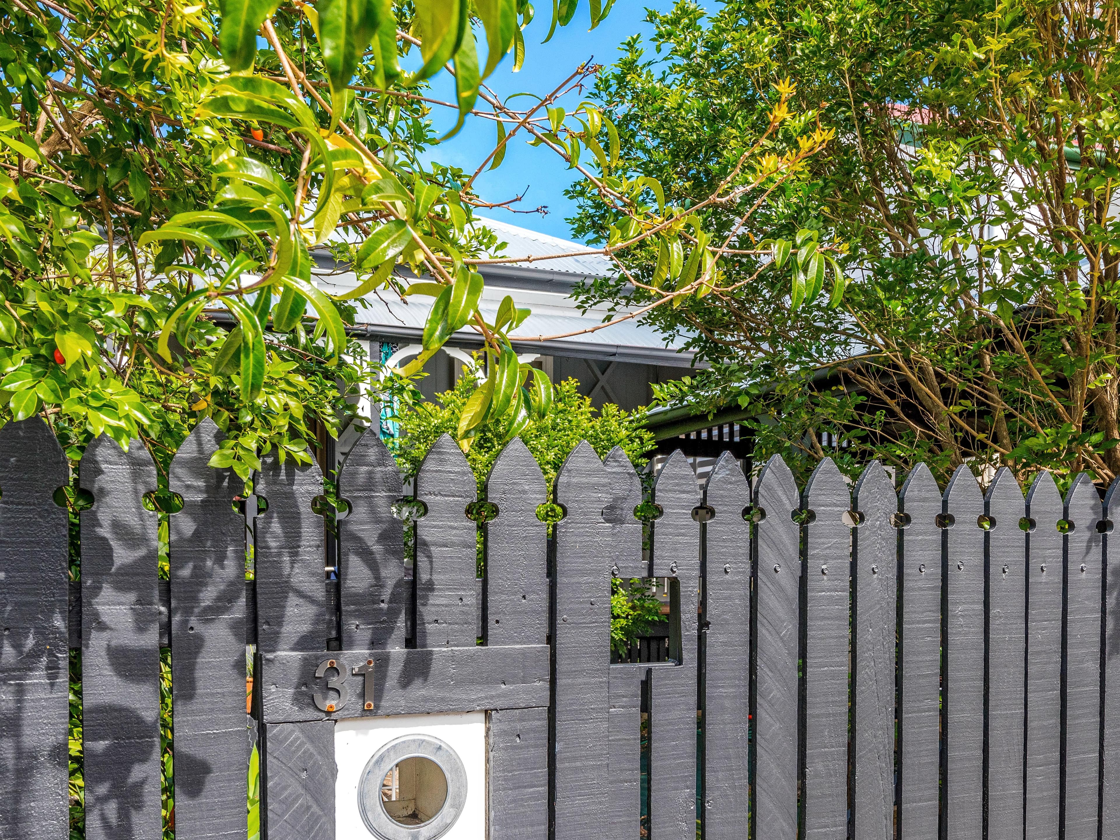 31 Ross Street, Woolloongabba QLD 4102, Woolloongabba - Image 1