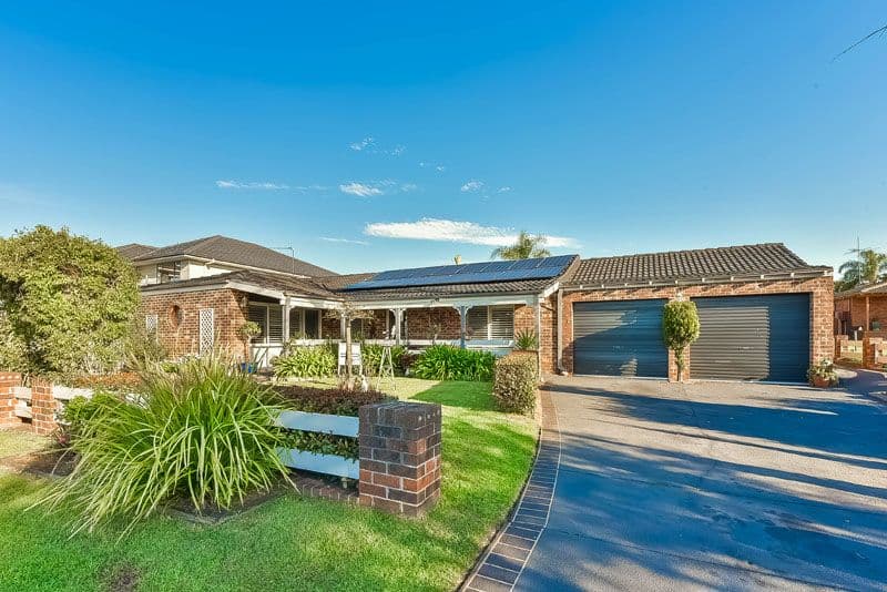 10 Yule Place, Glenfield - Image 1