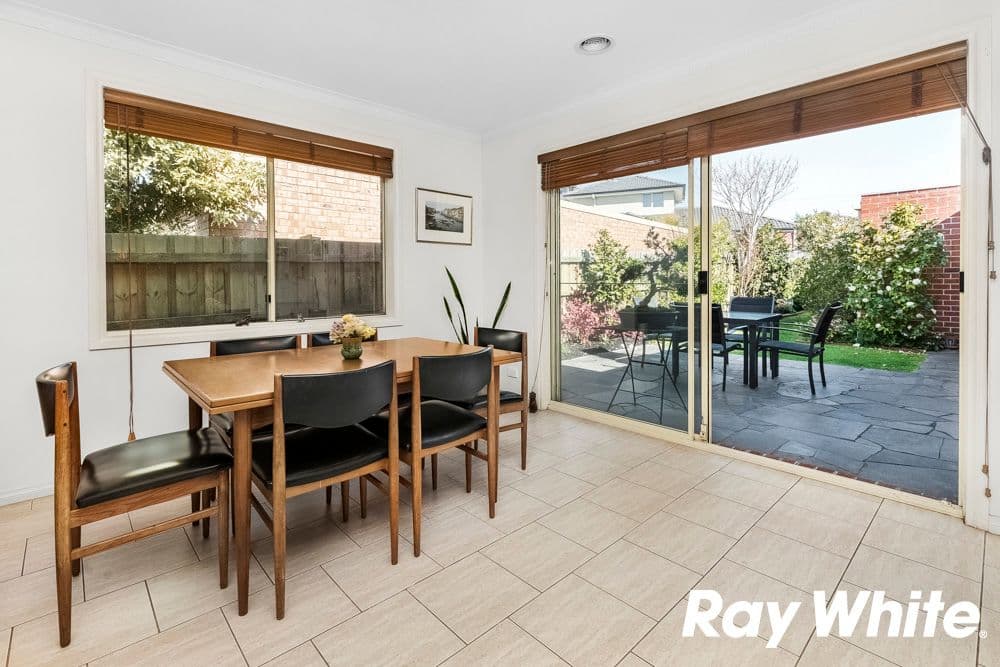 21 Fernhurst Drive, Glen Waverley VIC 3150, Glen Waverley - Thumbnail 4