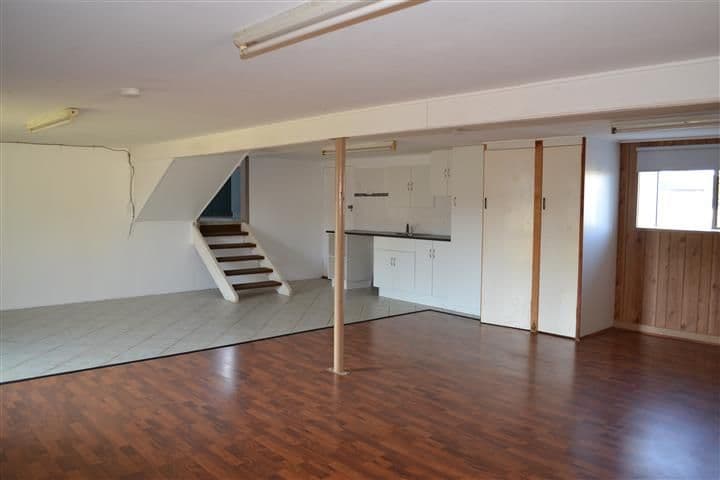 11 Campbell Street, CLINTON QLD 4680, Clinton - Thumbnail 7