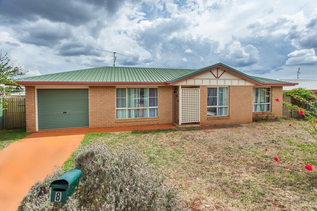 8 Oaklands Court, Glenvale QLD 4350, Glenvale - Image 1