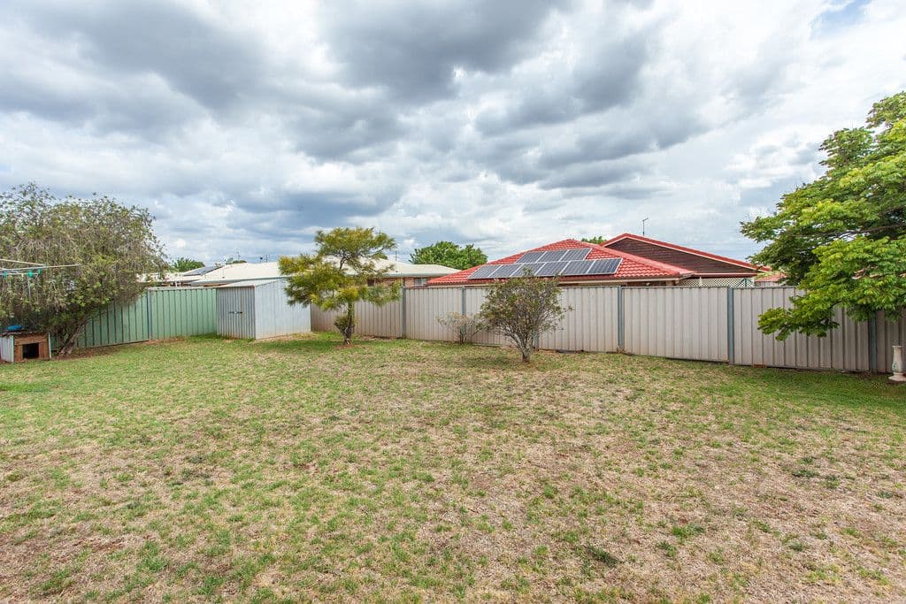 8 Oaklands Court, Glenvale QLD 4350, Glenvale - Thumbnail 8