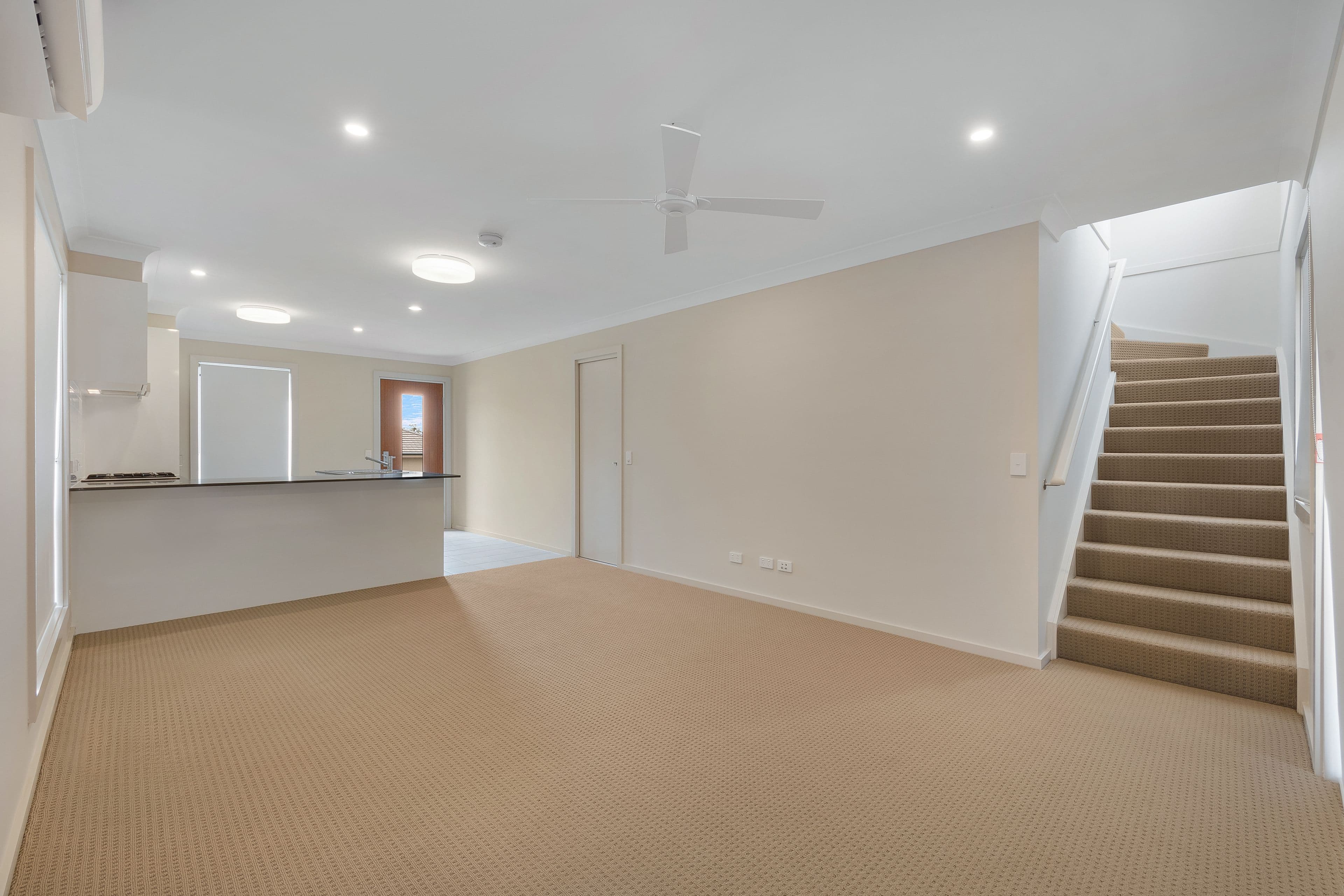 12 Mellish Parade, Glenfield NSW 2167, Glenfield - Thumbnail 2