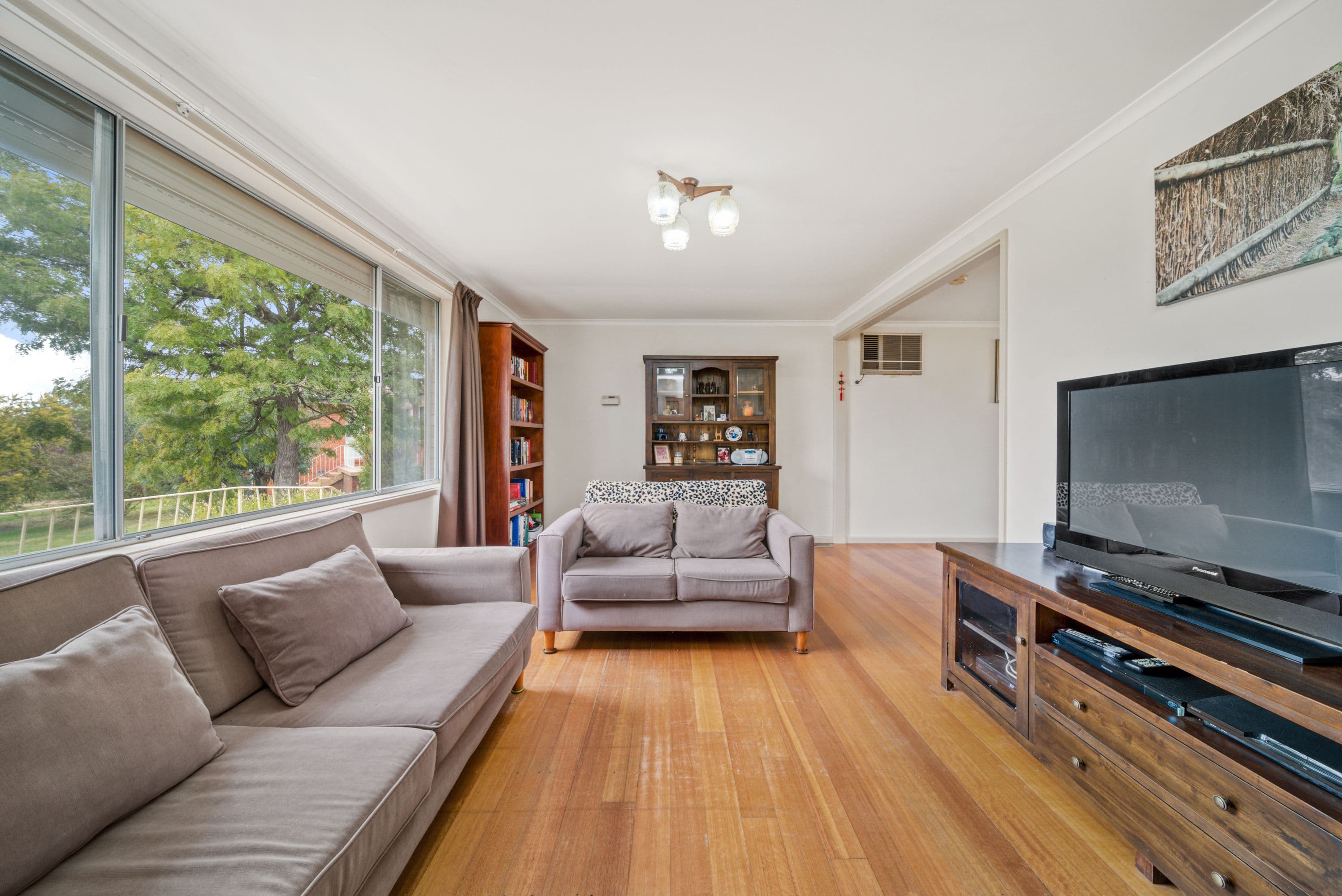 55 McCabe Crescent, Holt ACT 2615, Holt - Thumbnail 3