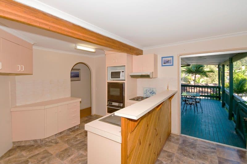 4 Flaminia Street, CURRUMBIN WATERS QLD 4223, Currumbin Waters - Thumbnail 8