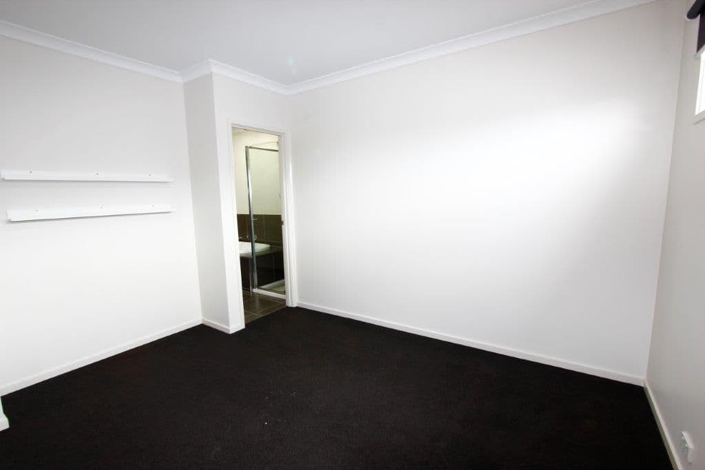 20 Woolondoon Drive, Highton VIC 3216, Highton - Thumbnail 2