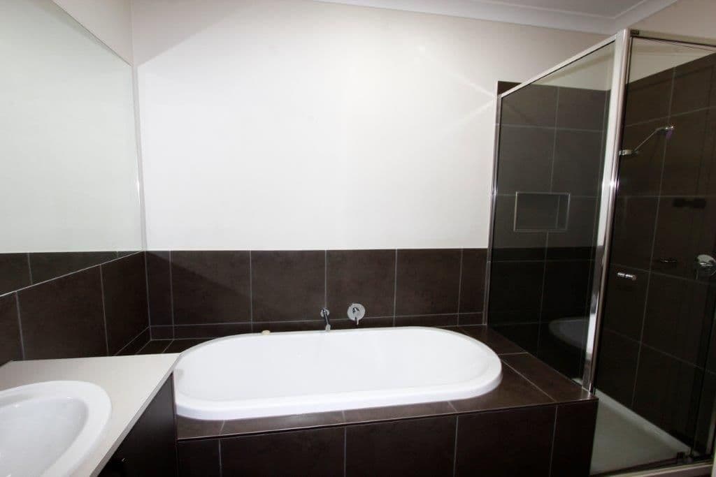 20 Woolondoon Drive, Highton VIC 3216, Highton - Thumbnail 4