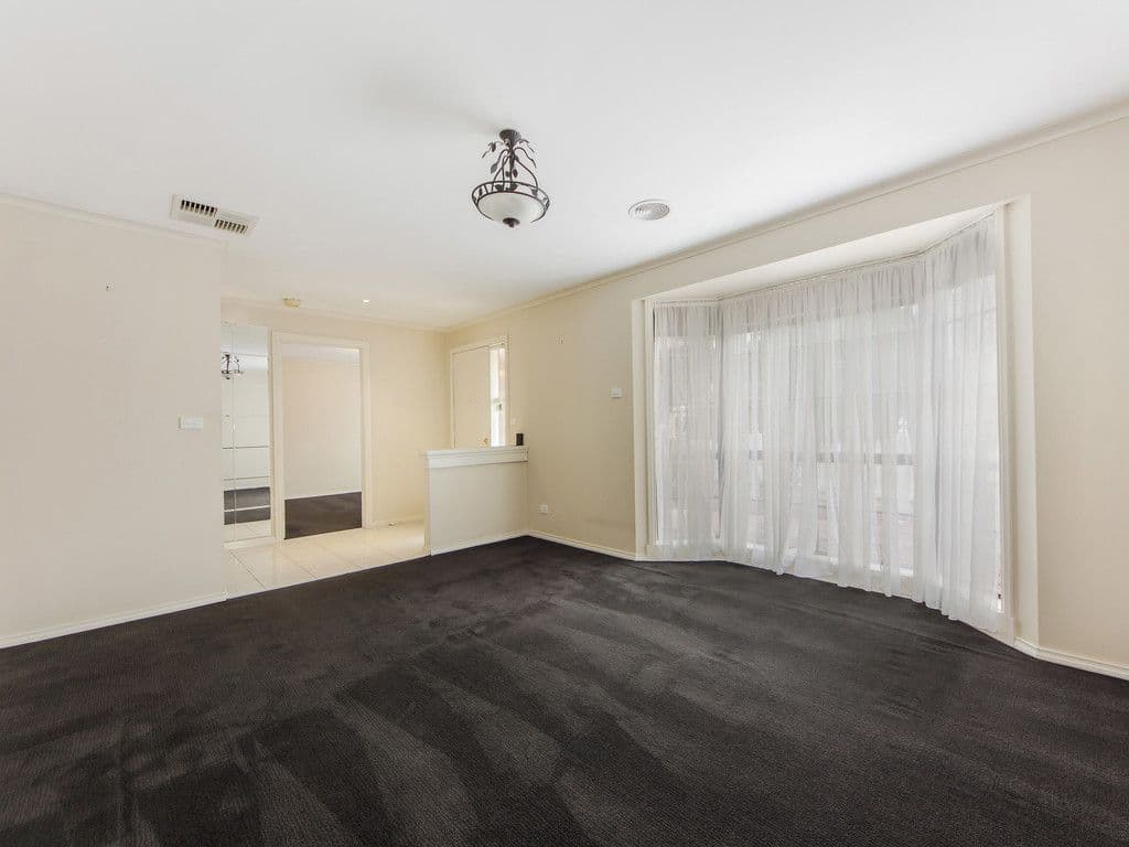 13 Kiev Walk, Delahey VIC 3037, Delahey - Thumbnail 3