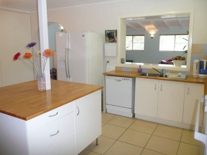16 Staaten Street, CHAPEL HILL QLD 4069, Chapel Hill - Thumbnail 3
