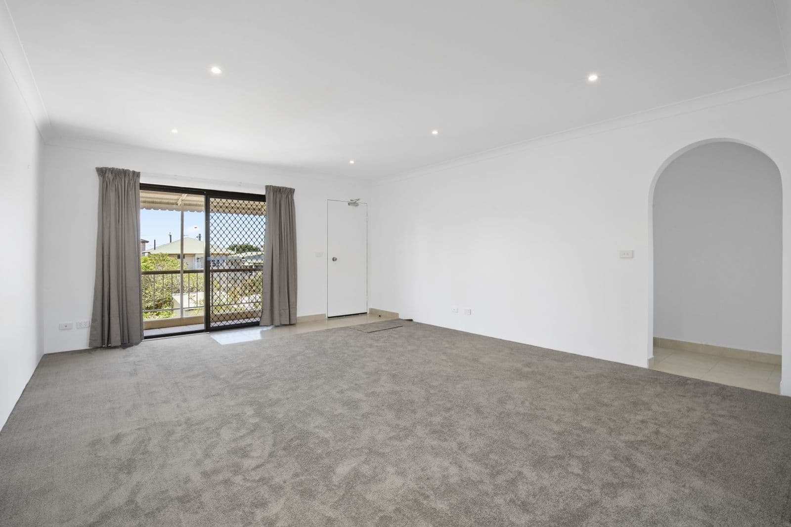 6 Twelfth Avenue, Palm Beach QLD 4221, Palm Beach - Thumbnail 3