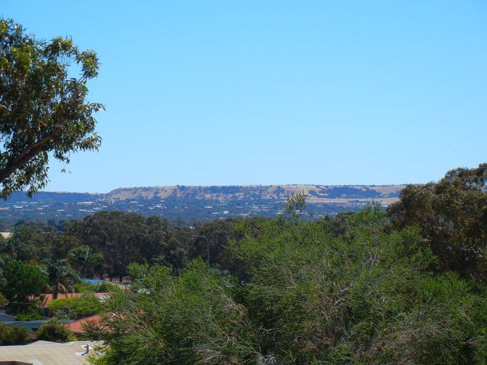 29 Lorna Street, BERESFORD WA 6530, Beresford - Thumbnail 2