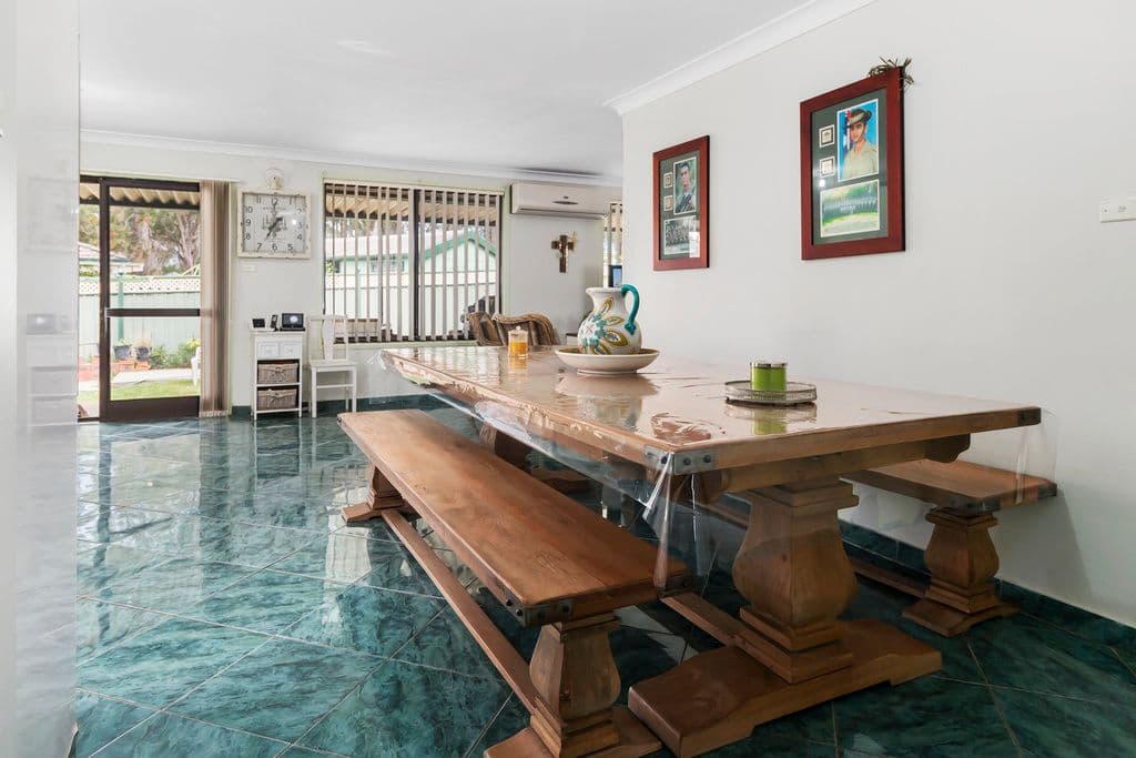 52 Oliveri Crescent, Green Valley - Thumbnail 4