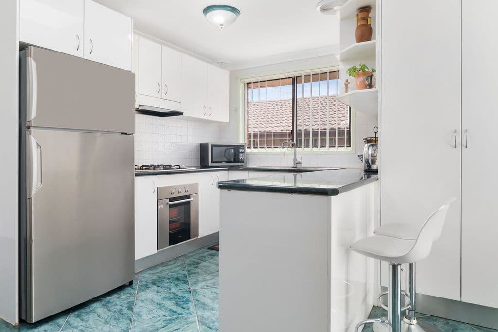 52 Oliveri Crescent, Green Valley - Thumbnail 5