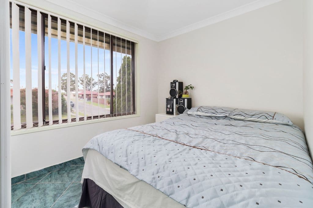 52 Oliveri Crescent, Green Valley - Thumbnail 7