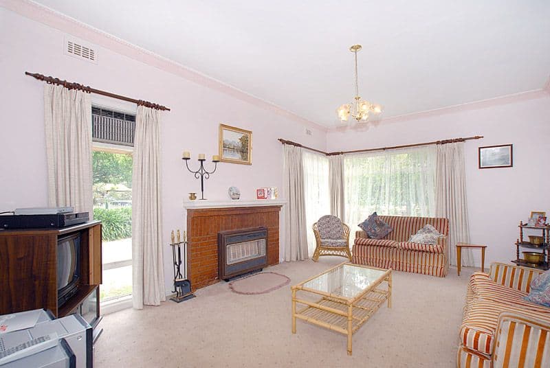 38 Mount View Road, UPPER FERNTREE GULLY VIC 3156, Upper Ferntree Gully - Thumbnail 2