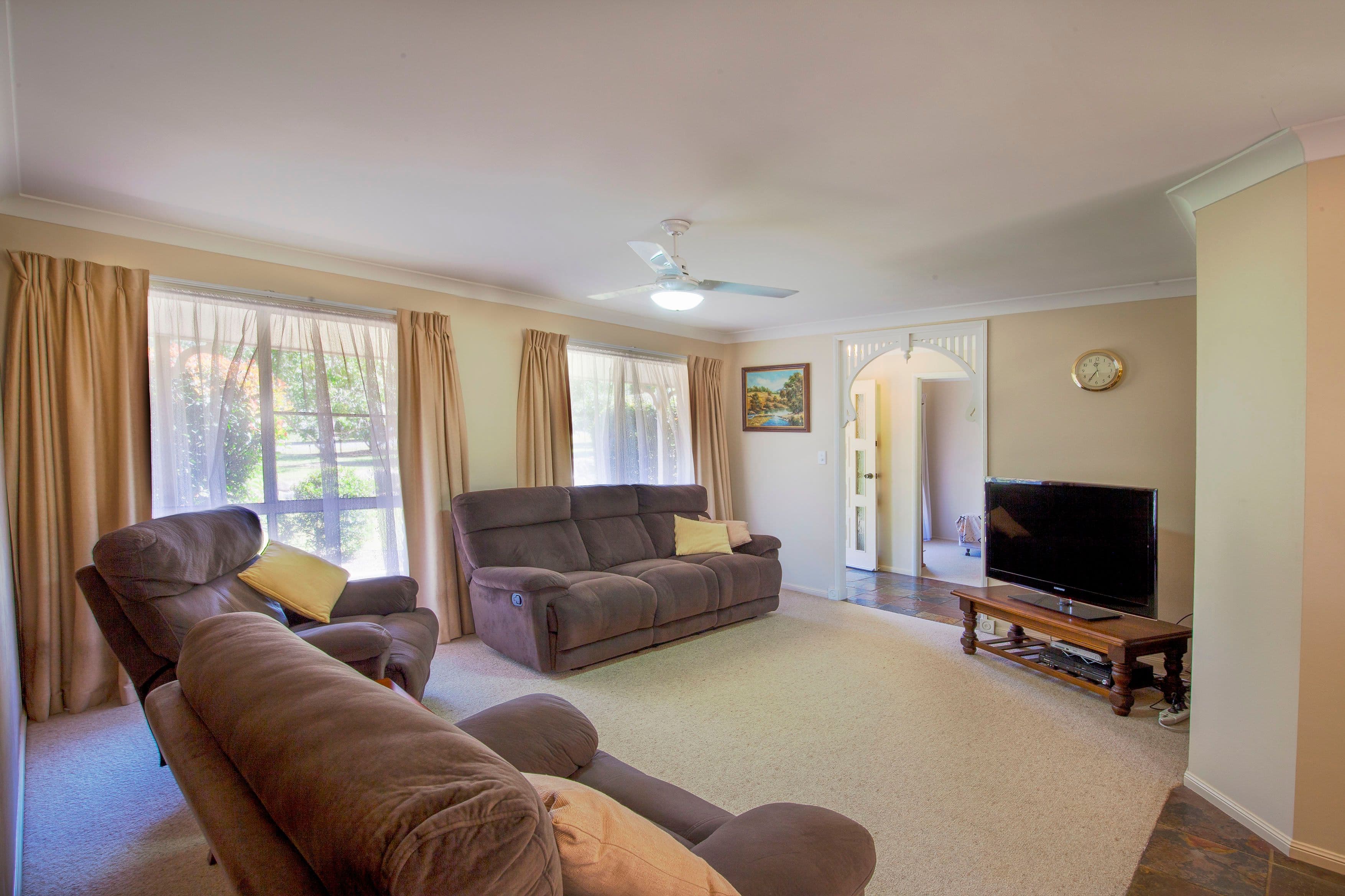 7 Glenross Drive, Pine Mountain QLD 4306, Pine Mountain - Thumbnail 6