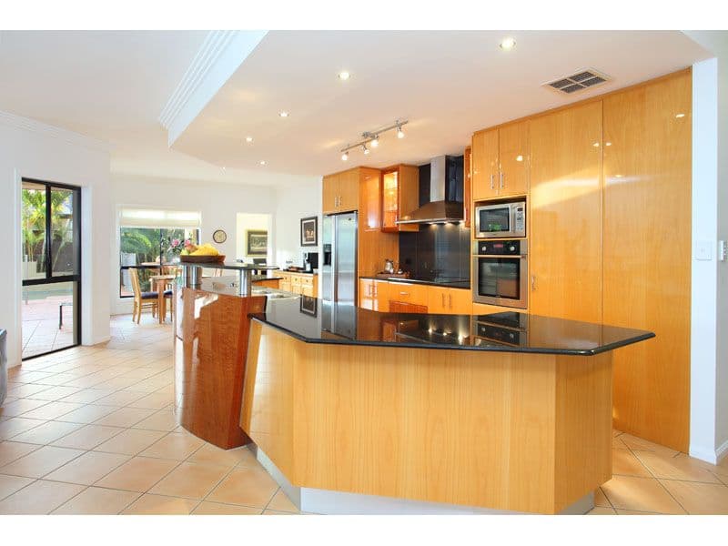 4 Travorten Drive, BRIDGEMAN DOWNS QLD 4035, Bridgeman Downs - Thumbnail 7