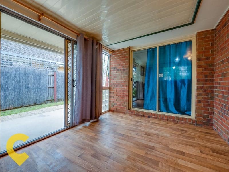 6 Buttercup Close, Meadowbrook - Thumbnail 2