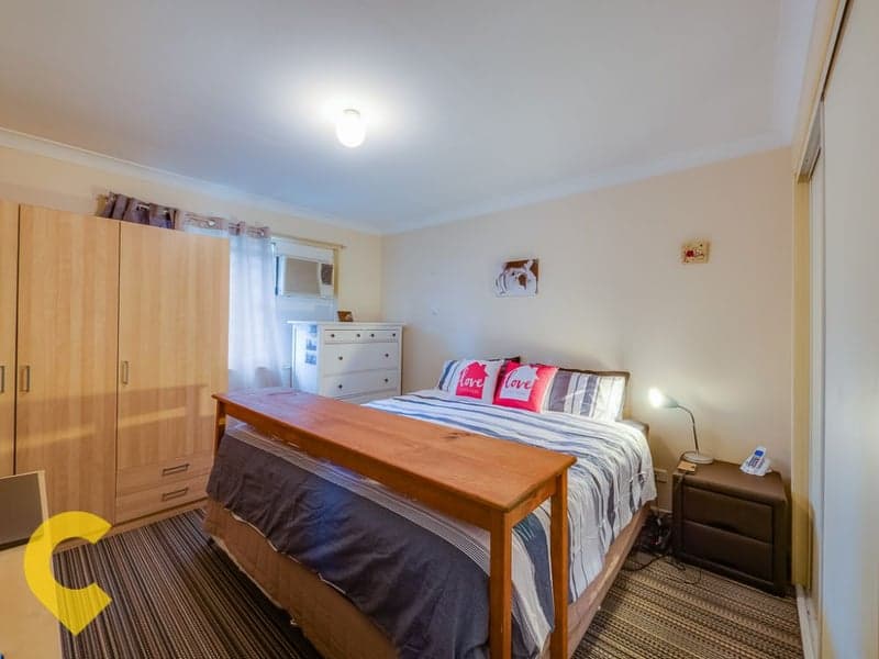 6 Buttercup Close, Meadowbrook - Thumbnail 7