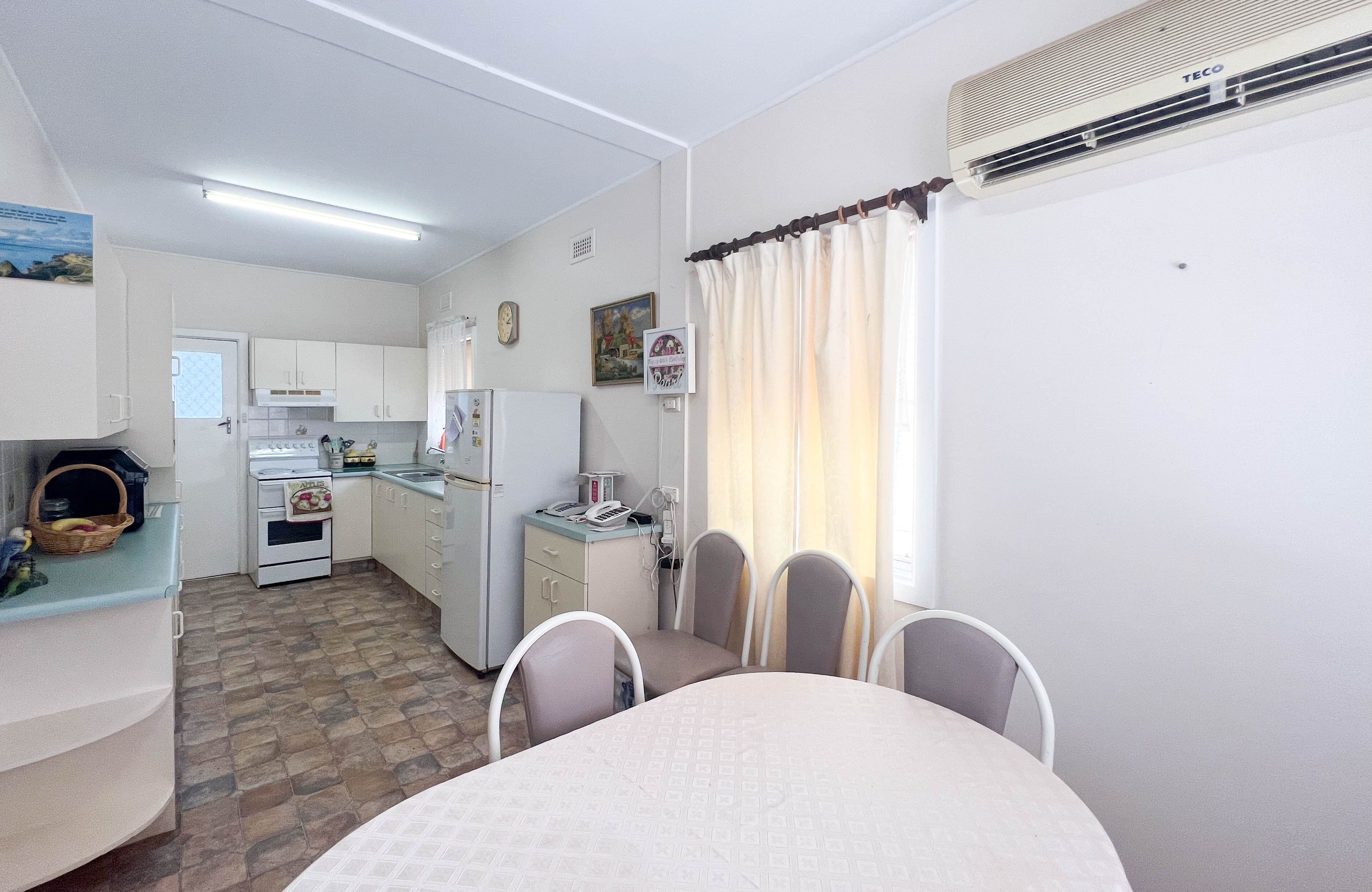 30 Victory Street, West Wyalong NSW 2671, West Wyalong - Thumbnail 5
