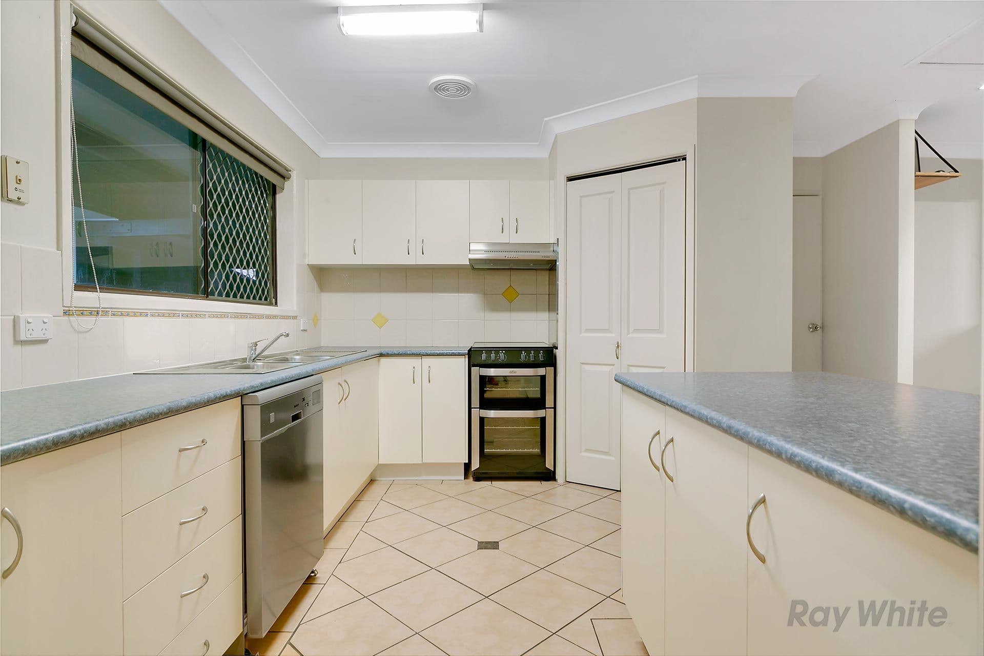 18 Van Dieman Crescent, Springwood QLD 4127, Springwood - Thumbnail 4