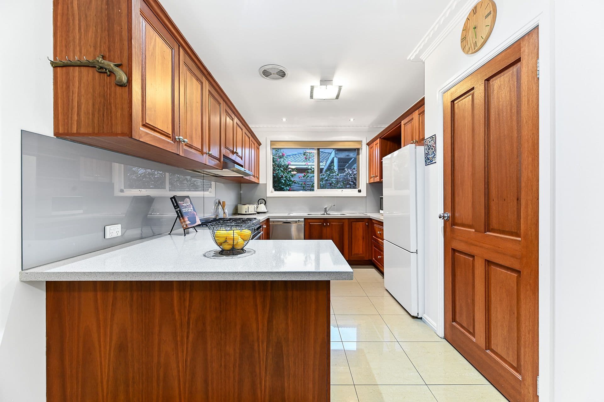 11 Rob Roy Street, Glen Waverley VIC 3150, Glen Waverley - Thumbnail 5